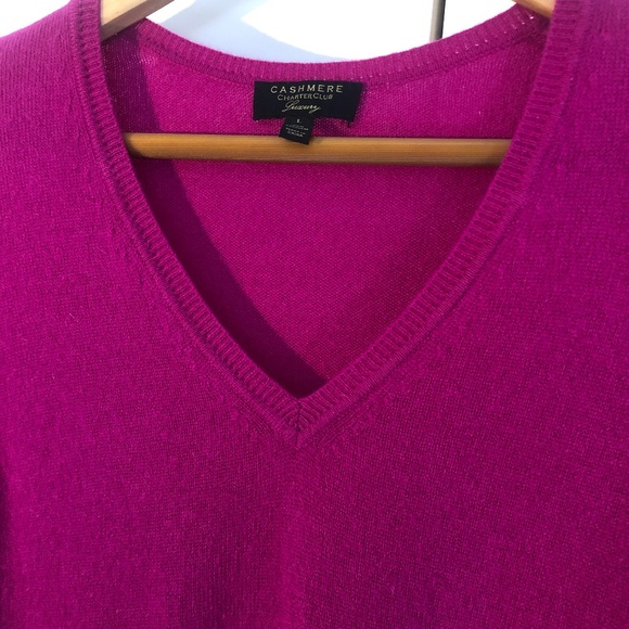 SOLD! Charter Club Cashmere V-neck sweater - Picture 1 of 6